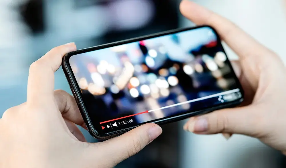 Jak pobrać wideo z YouTube na telefon bez ryzyka i komplikacji