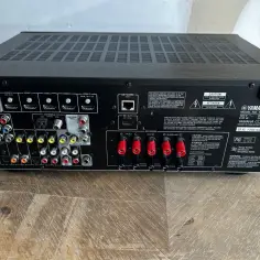 Yamaha RX-V475 czy Denon AVR-X1000 - który amplituner naprawdę warto wybrać?