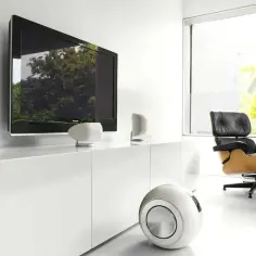 Jaki subwoofer do kina domowego? Odkryj najlepsze modele i porady