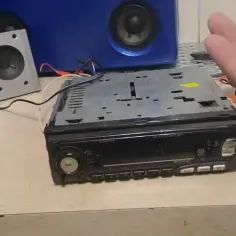 Jak podłączyć radio samochodowe bez błędów - krok po kroku